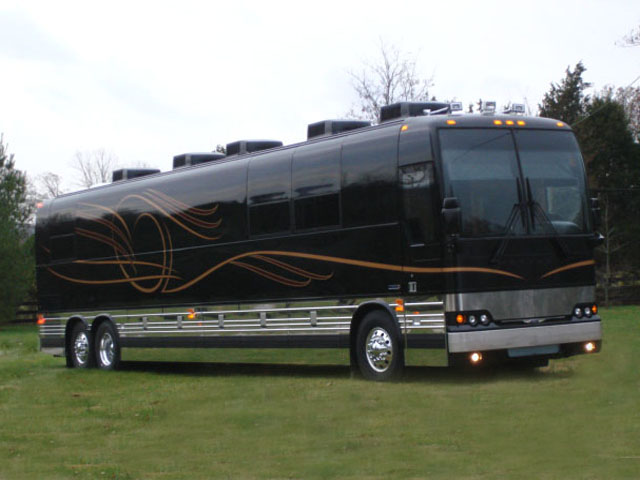 Prevost5new3.jpg (21070 bytes)