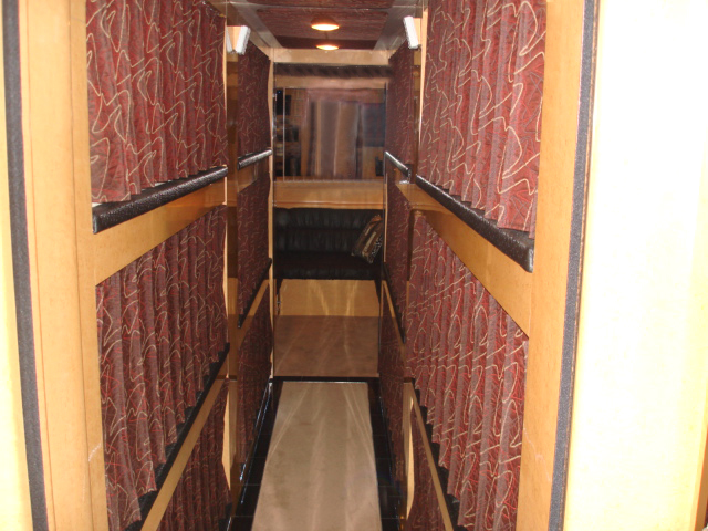 Prevost5new3.jpg (21070 bytes)