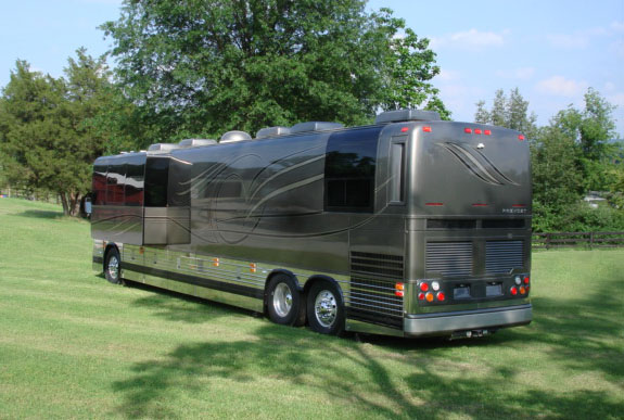 Prevost5new3.jpg (21070 bytes)