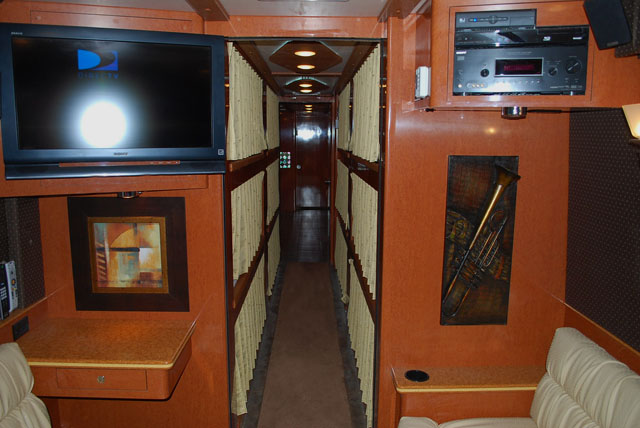 Prevost7f.jpg (23734 bytes)
