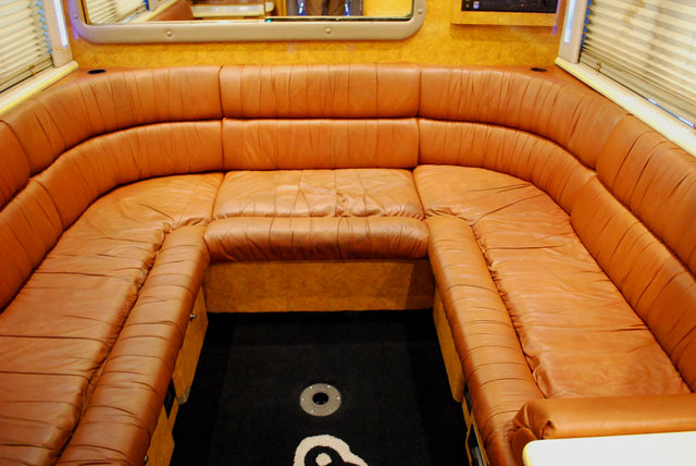 Prevost7f.jpg (23734 bytes)