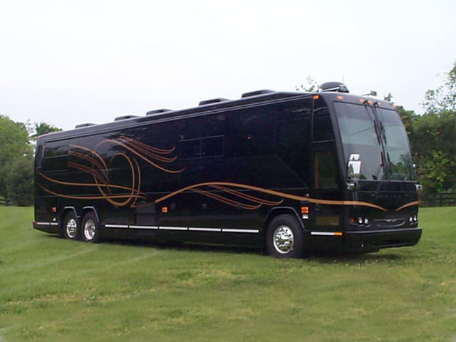 Prevost5new3.jpg (21070 bytes)