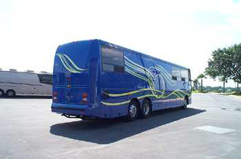 VanHool5ext3.jpg (14380 bytes)