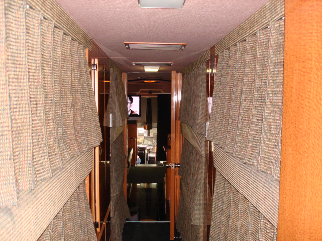 Prevost5new6.jpg (40421 bytes)